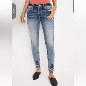 listing-status-banner